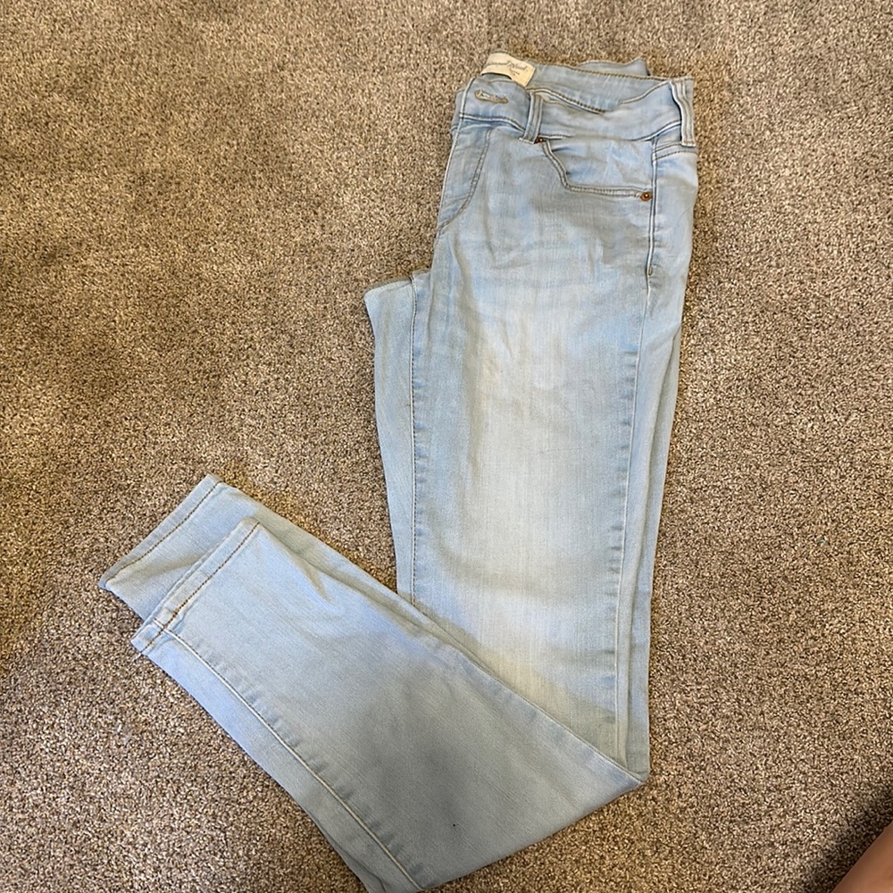 Size 6 long light wash denim jeans